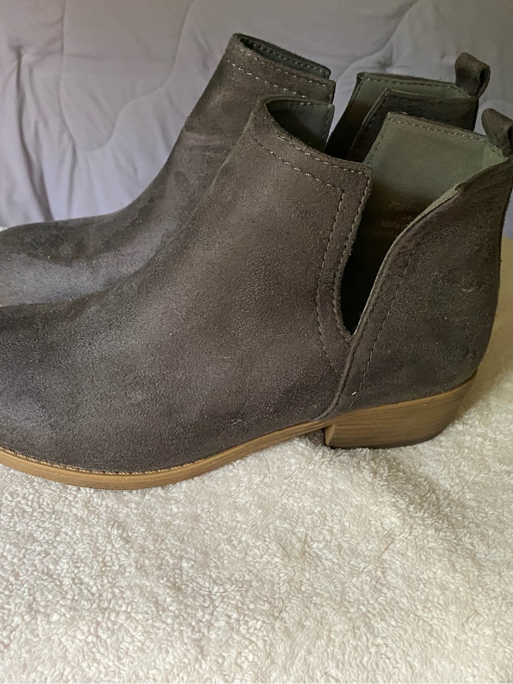Women’s Suede Chelsea Ankle Boot - Taupe